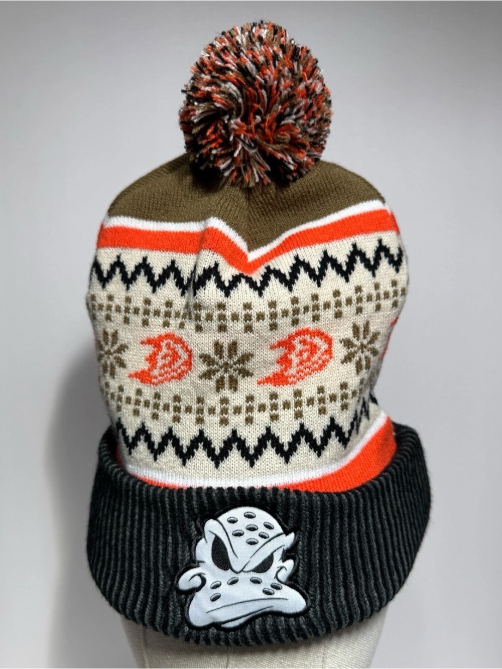 Anaheim Ducks Mighty Ducks Wild Wing Christmas Holiday Pom Beanie 12/21/23 SGA